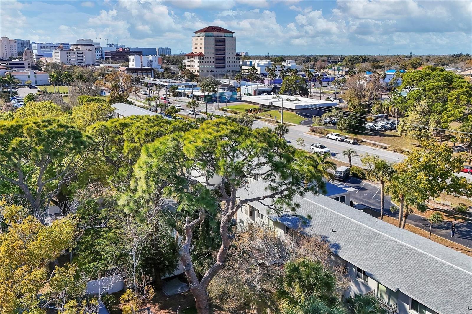 GARDEN APTS - Residential