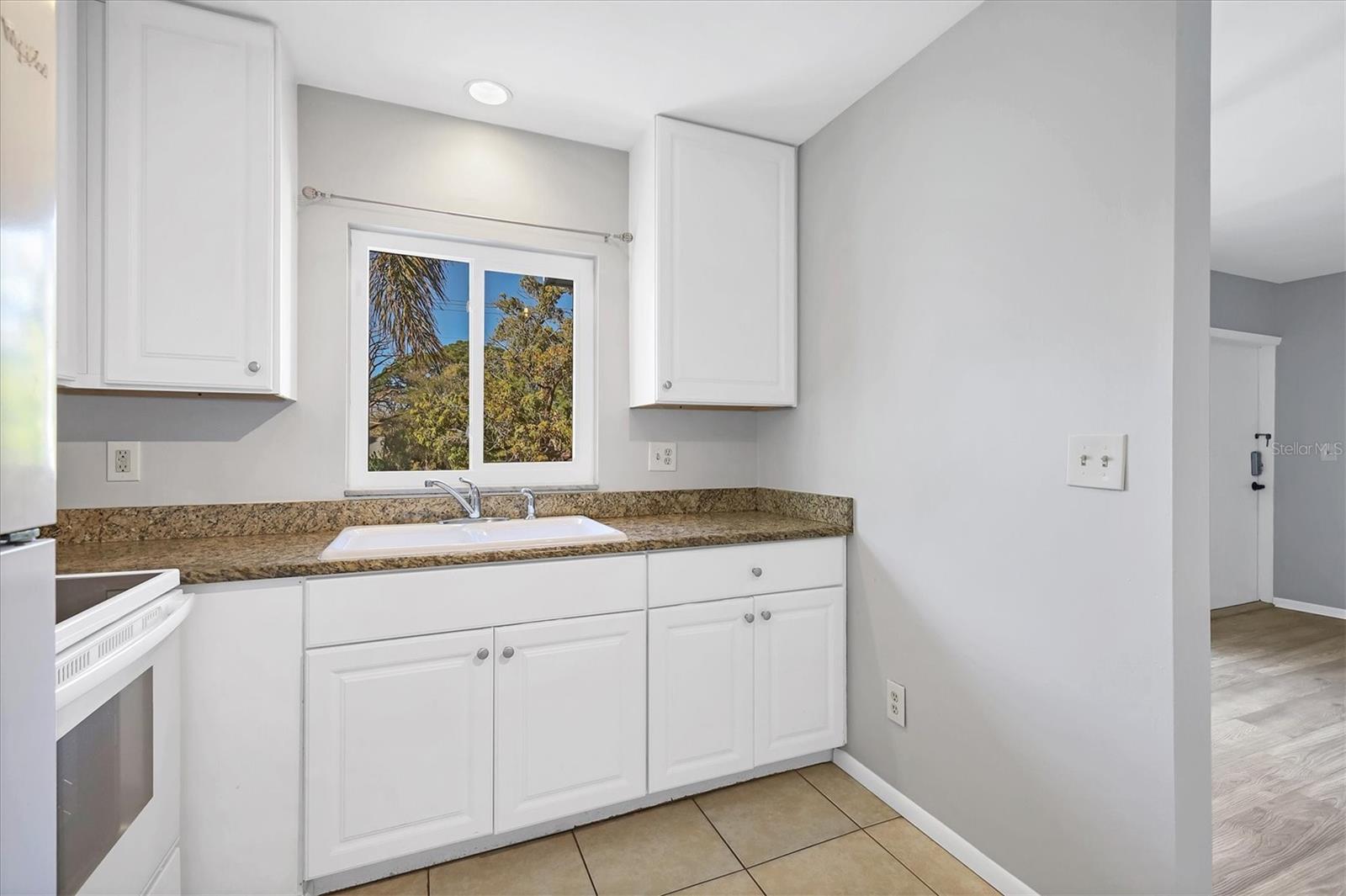 GARDEN APTS - Residential