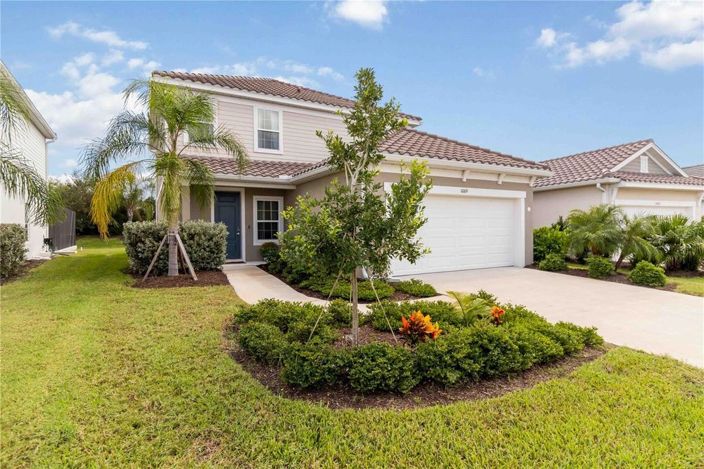 Photo of 10109 Canaveral Circle, Sarasota, FL 34241 (MLS # A4667859)