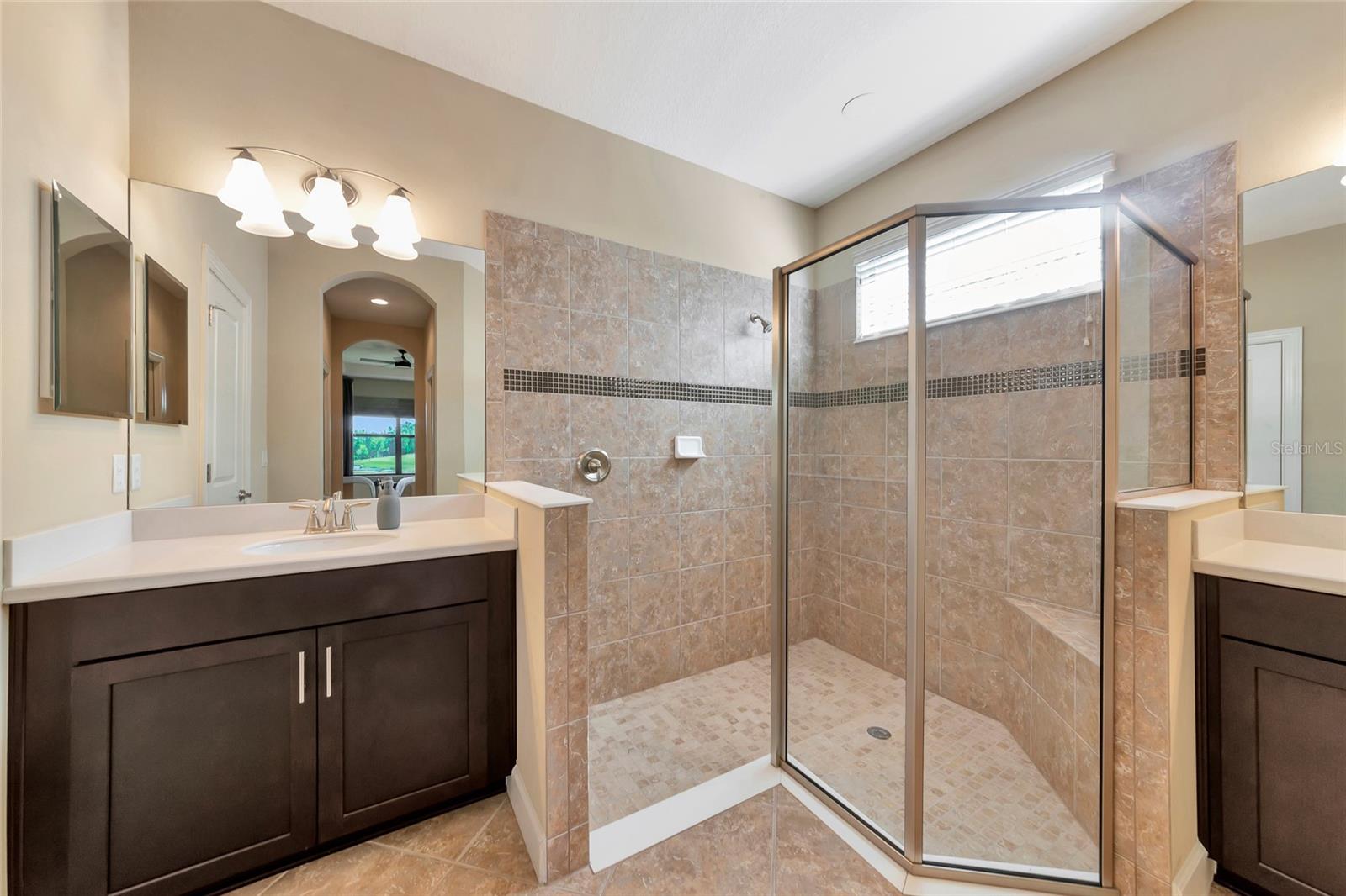 ESPLANADE - Residential