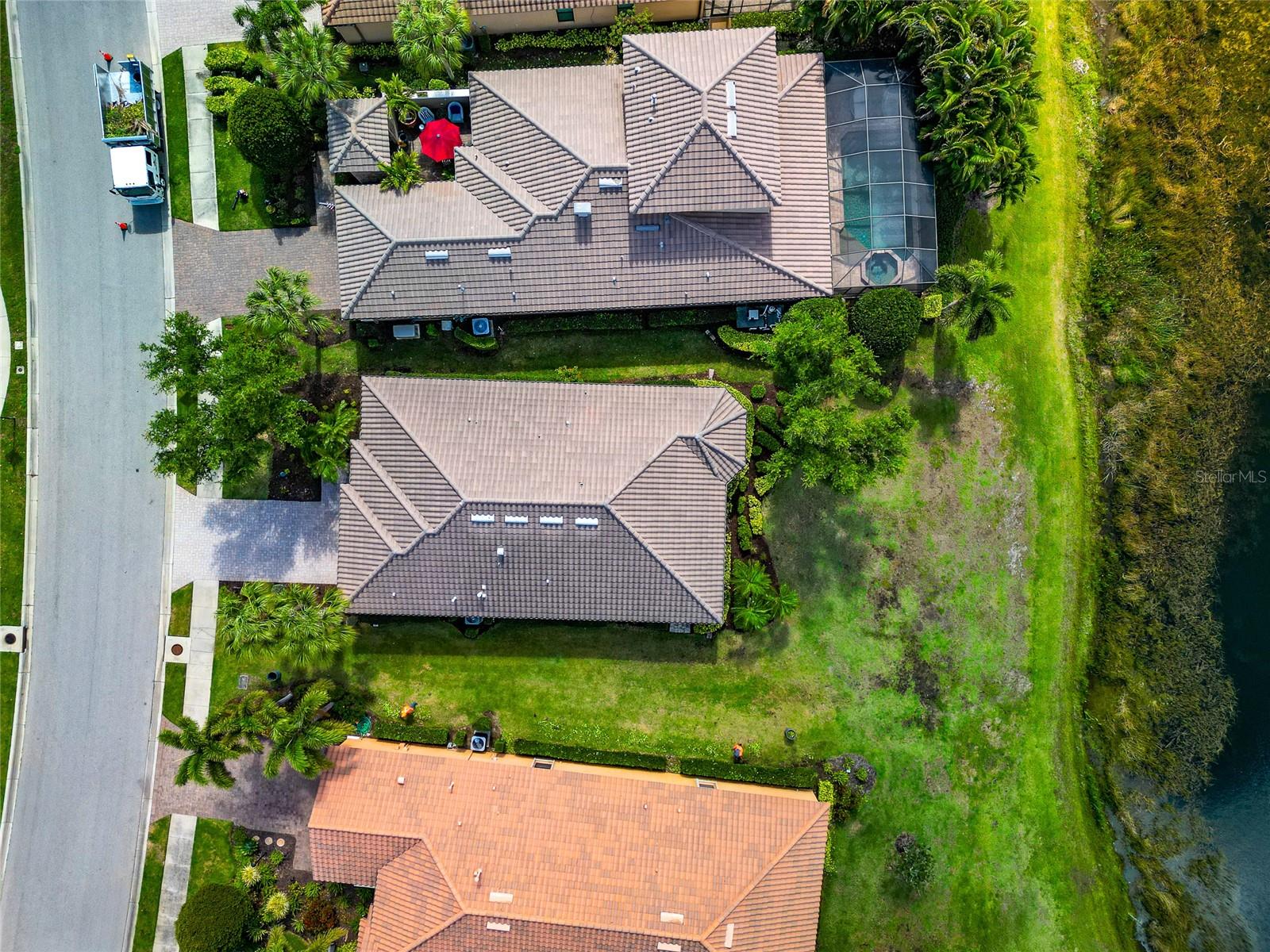 ESPLANADE - Residential