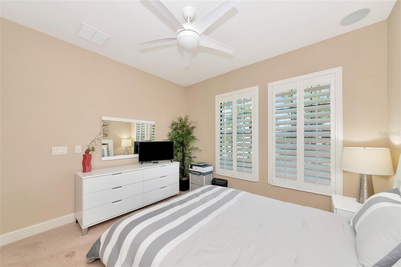 ESPLANADE - Residential