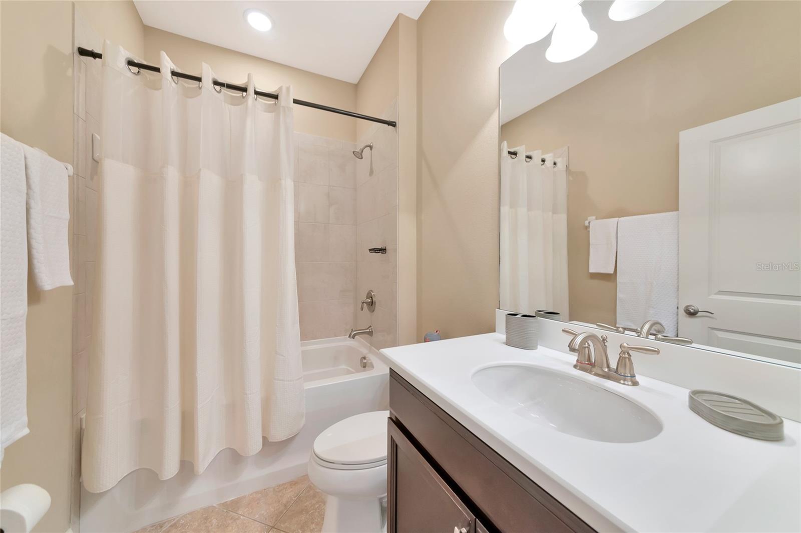 ESPLANADE - Residential