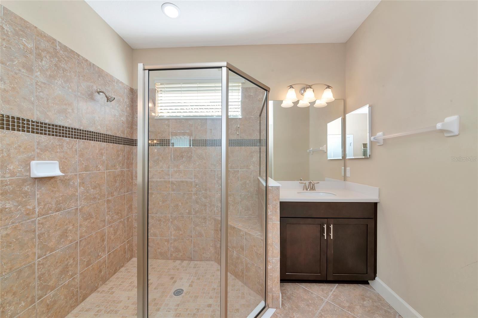 ESPLANADE - Residential