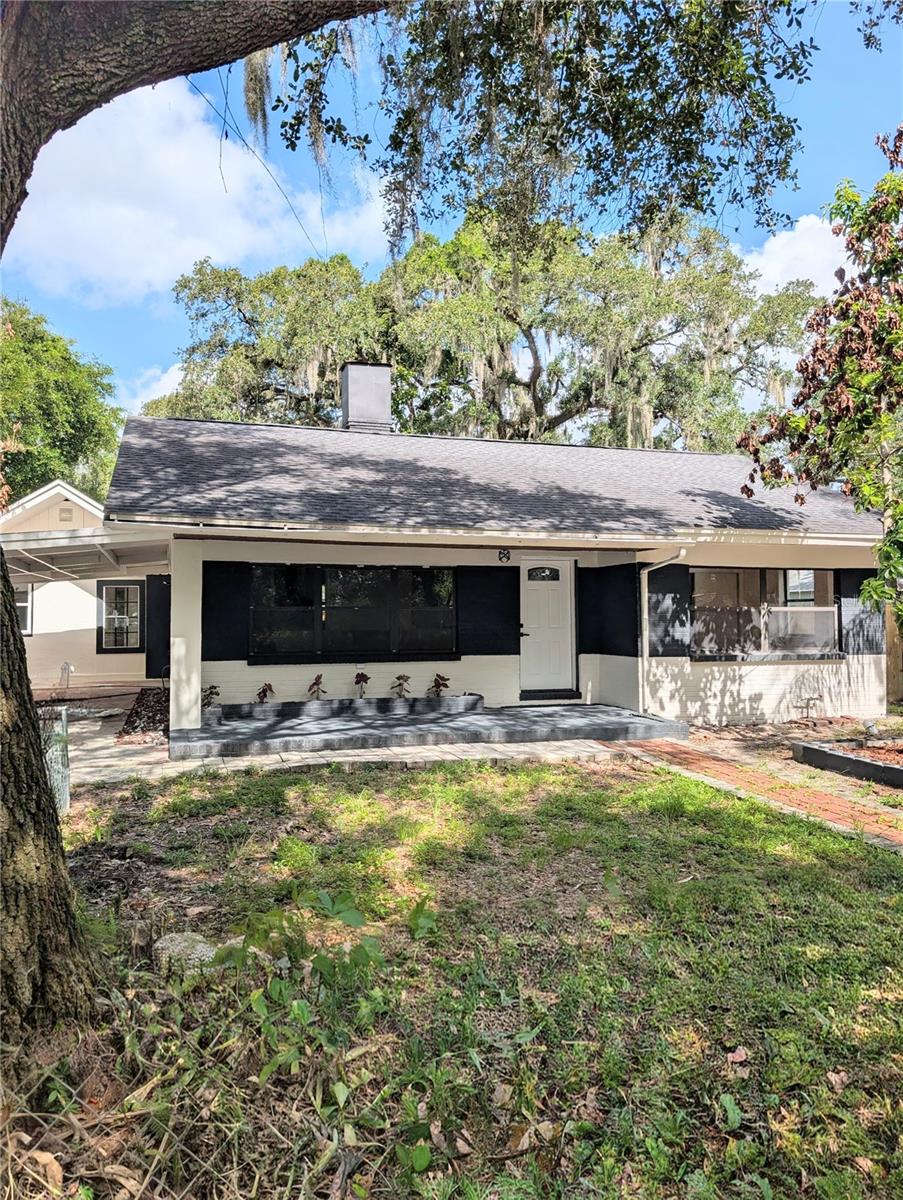 Photo of 8206 N 19th Street, Tampa, FL 33604 (MLS # TB8518918)