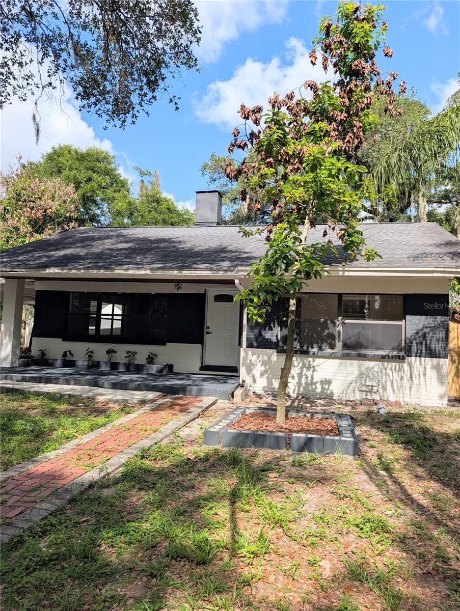 Photo of 8206 N 19th Street, Tampa, FL 33604 (MLS # TB8518918)