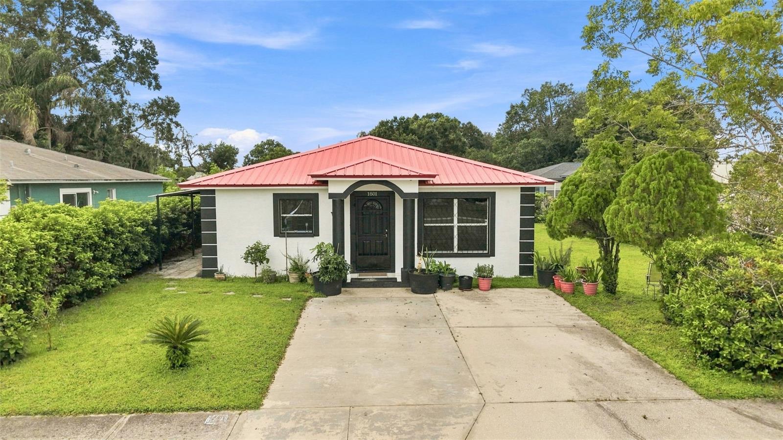 1801 BETHUNE DRIVE