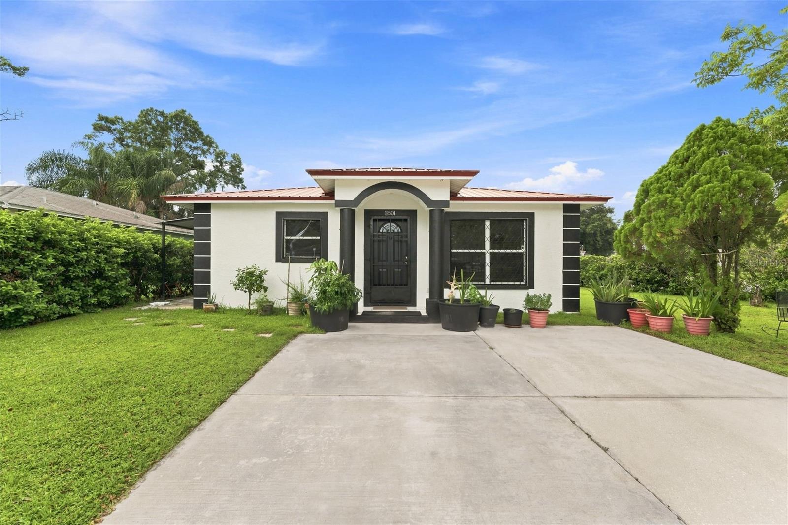 1801 BETHUNE DRIVE
