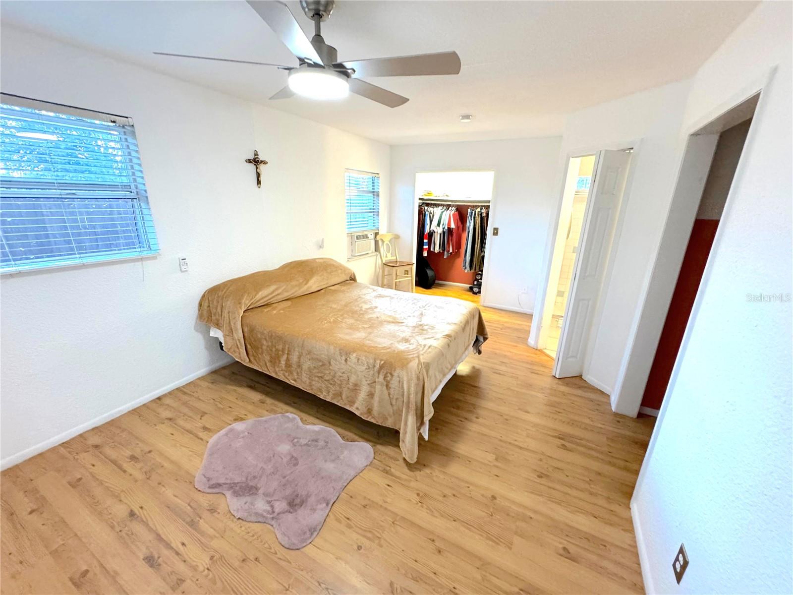 ENGELWOOD PARK - Residential