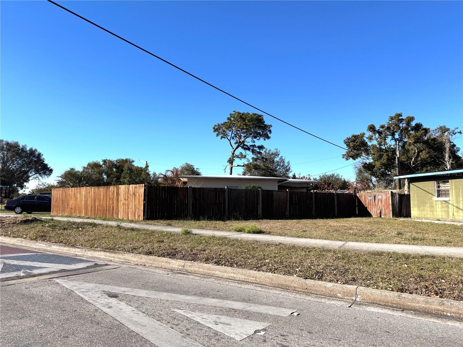 ENGELWOOD PARK - Residential