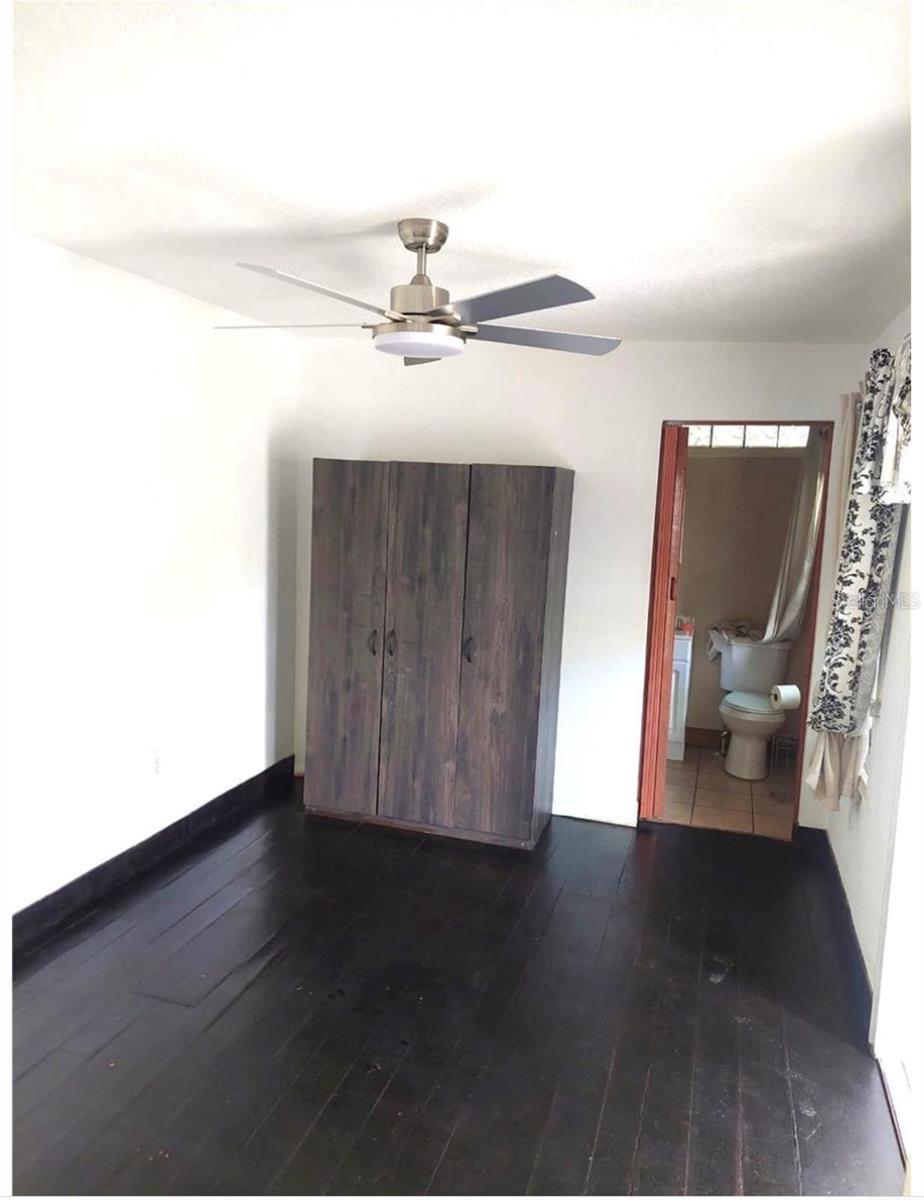 ENGELWOOD PARK - Residential