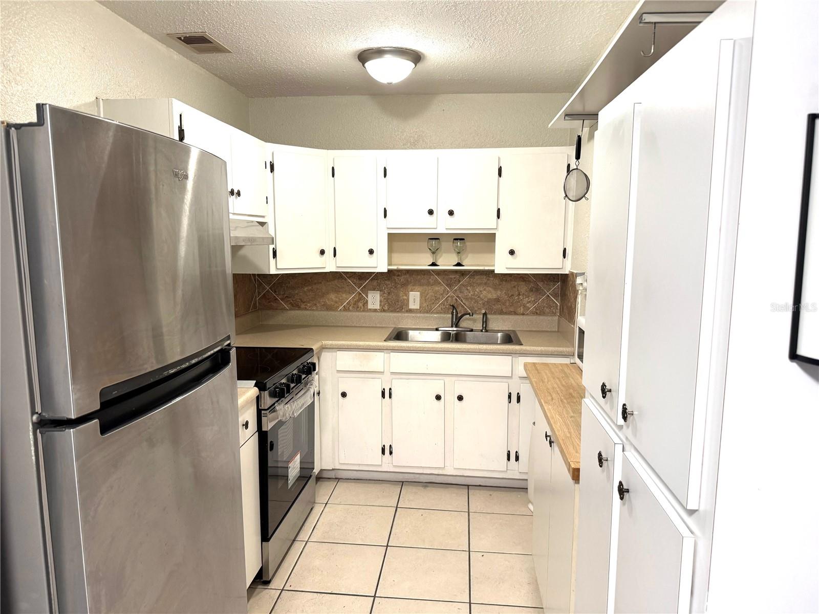 ENGELWOOD PARK - Residential