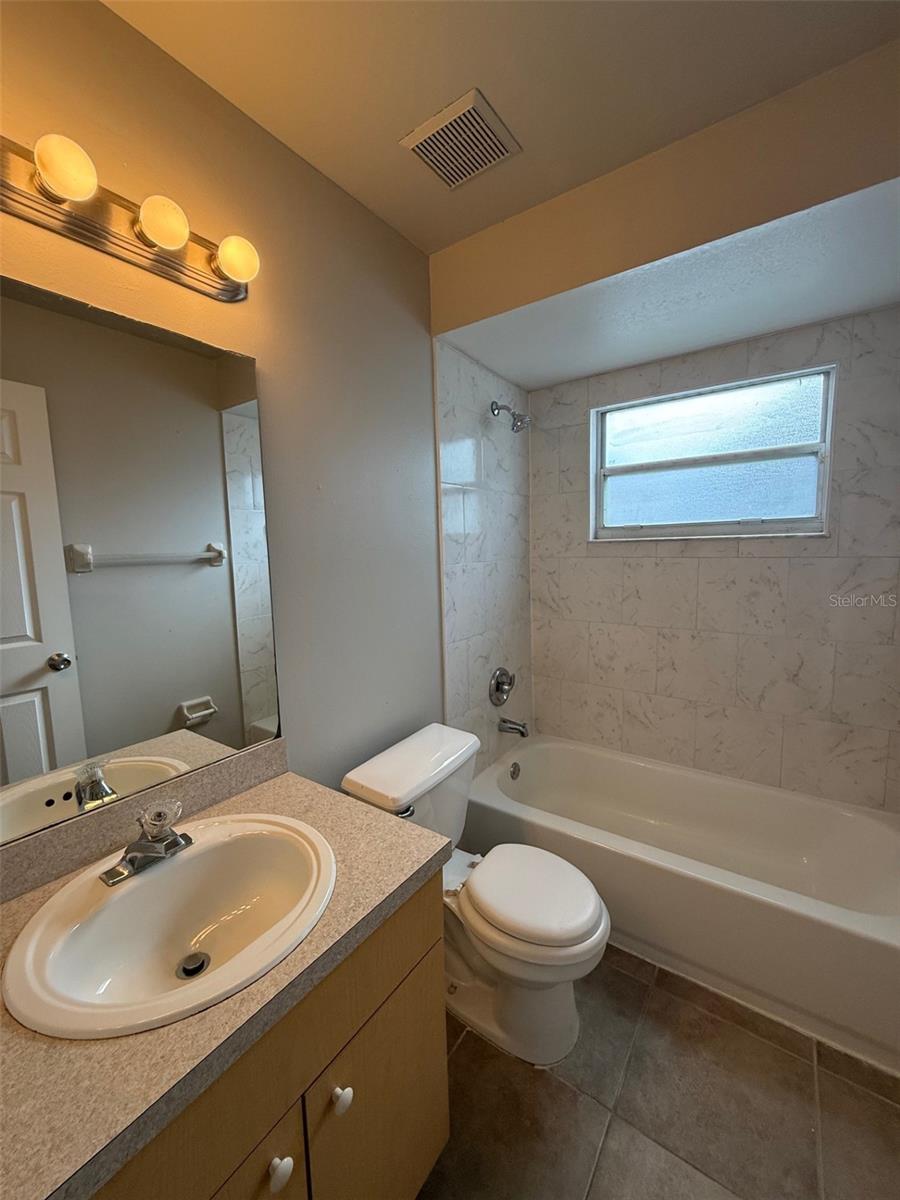 SEASONS THE - Residential Lease