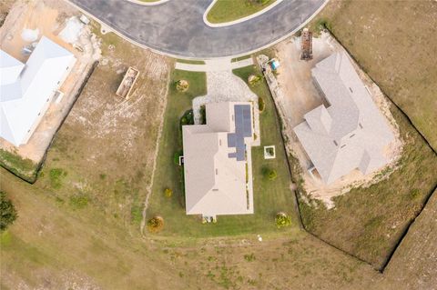 A home in AUBURNDALE