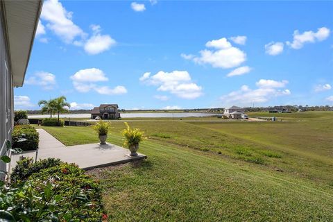 A home in AUBURNDALE