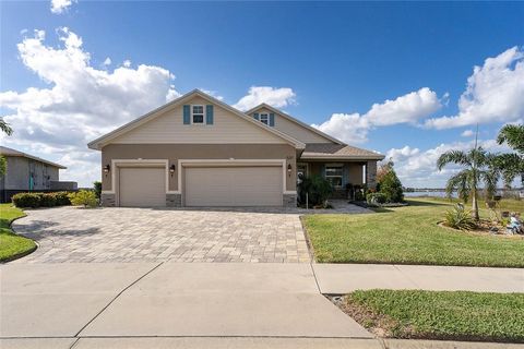 A home in AUBURNDALE