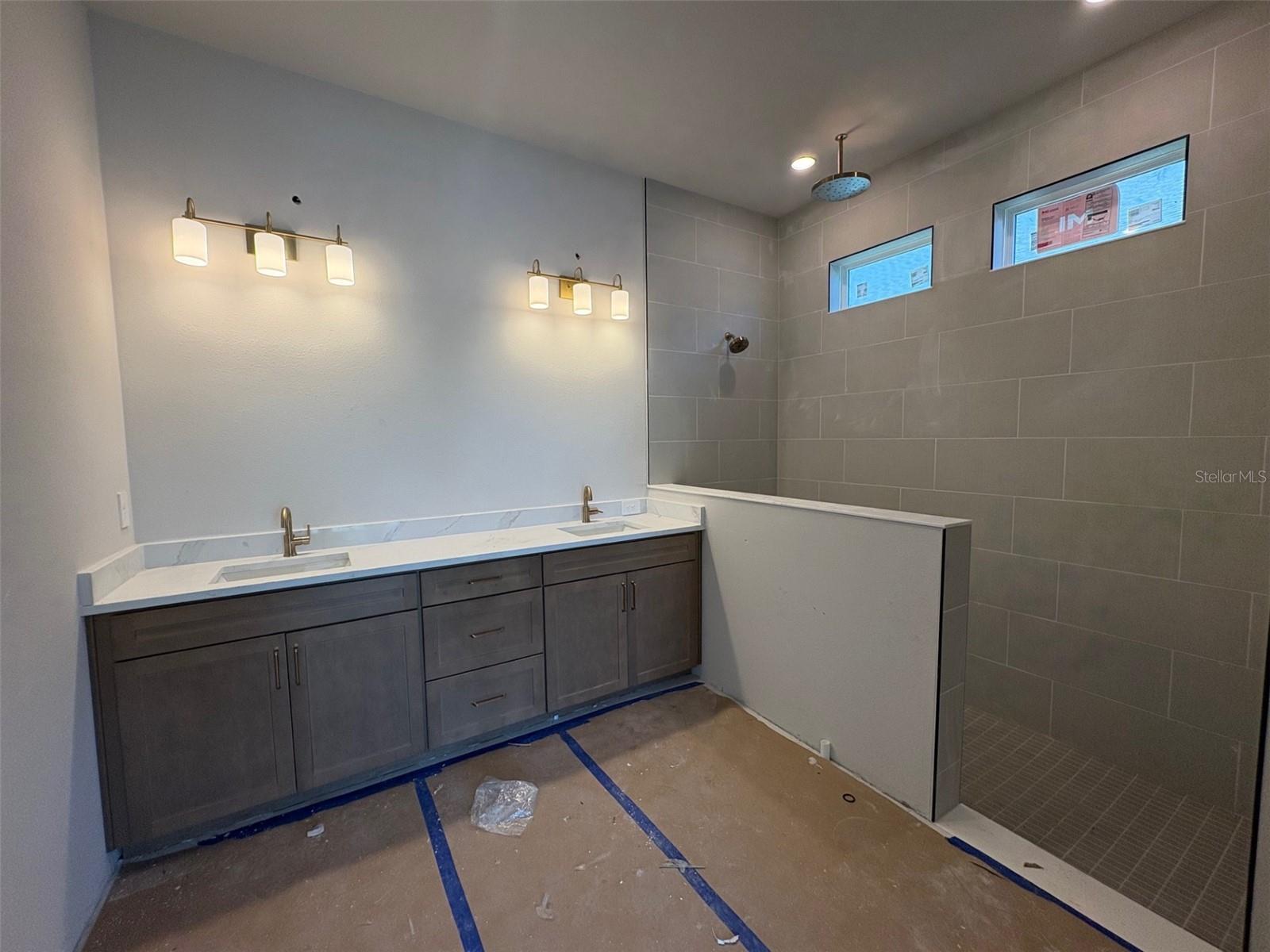 LAKEVIEW CROSSING - Residential