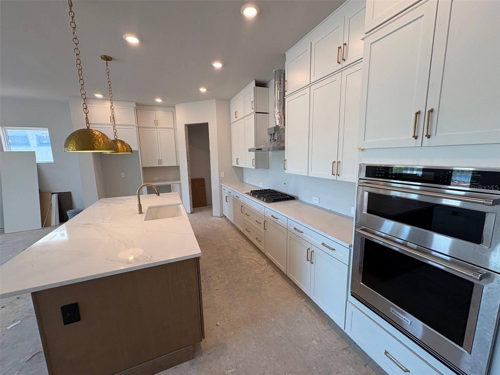 LAKEVIEW CROSSING - Residential