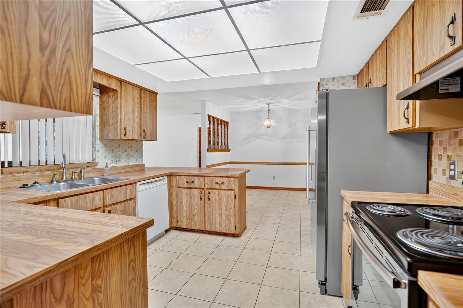 BLUE SPGS 03-18-30 - Residential