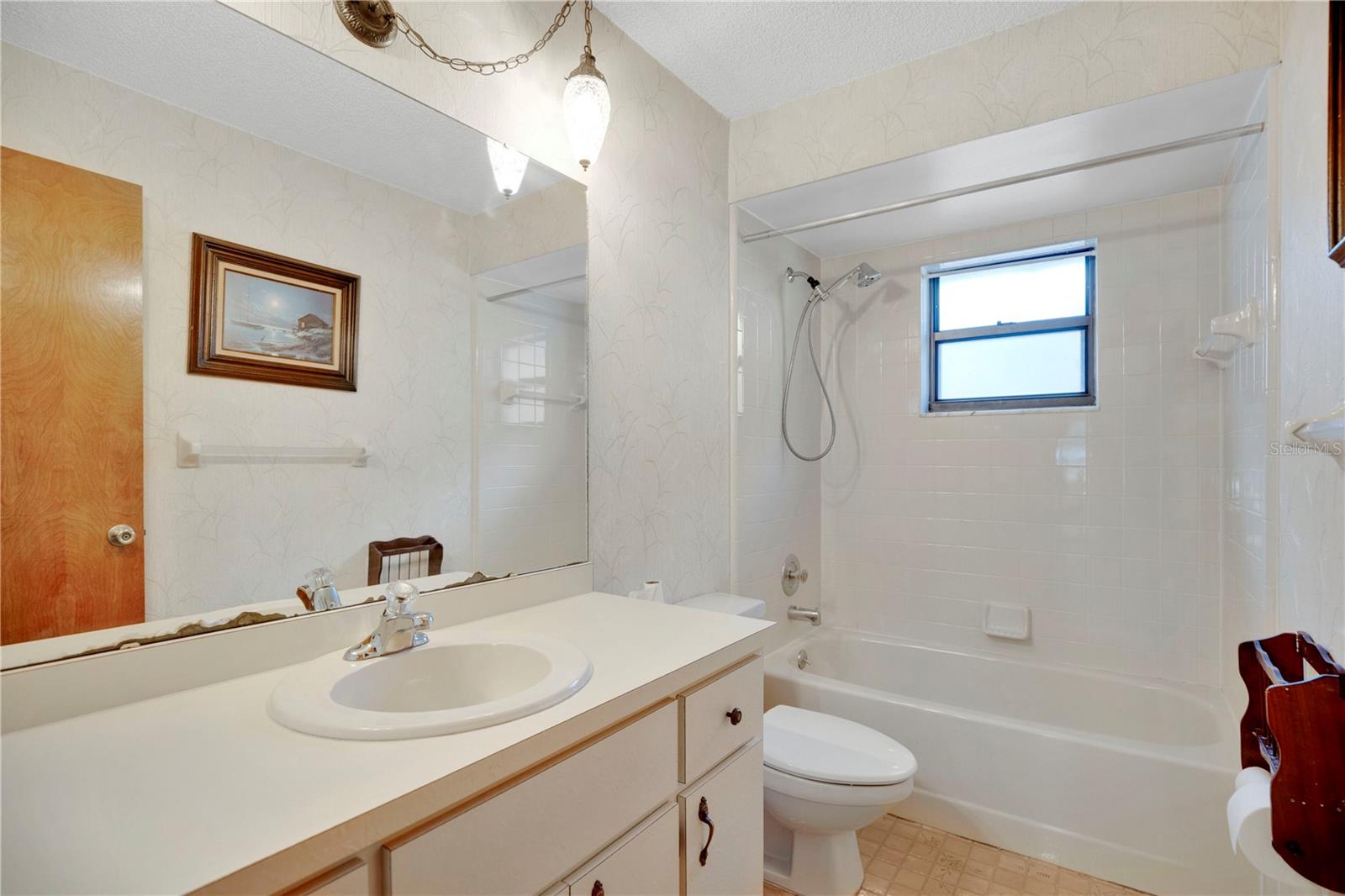 BLUE SPGS 03-18-30 - Residential