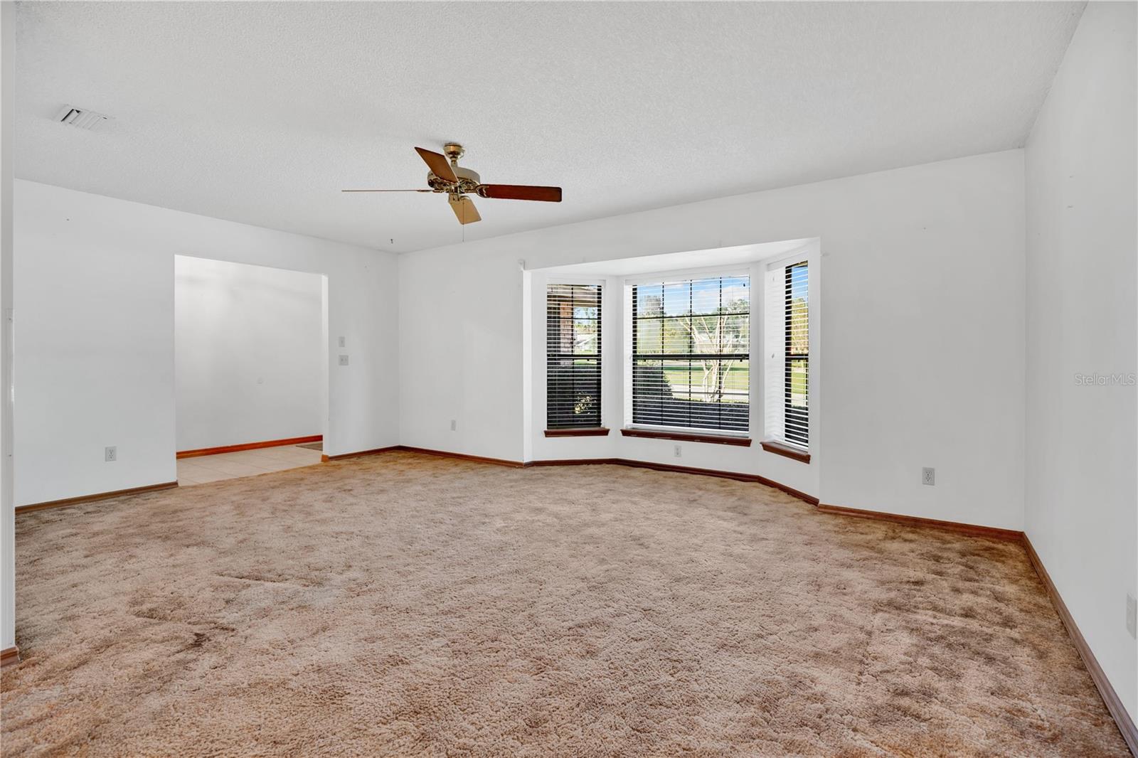 BLUE SPGS 03-18-30 - Residential