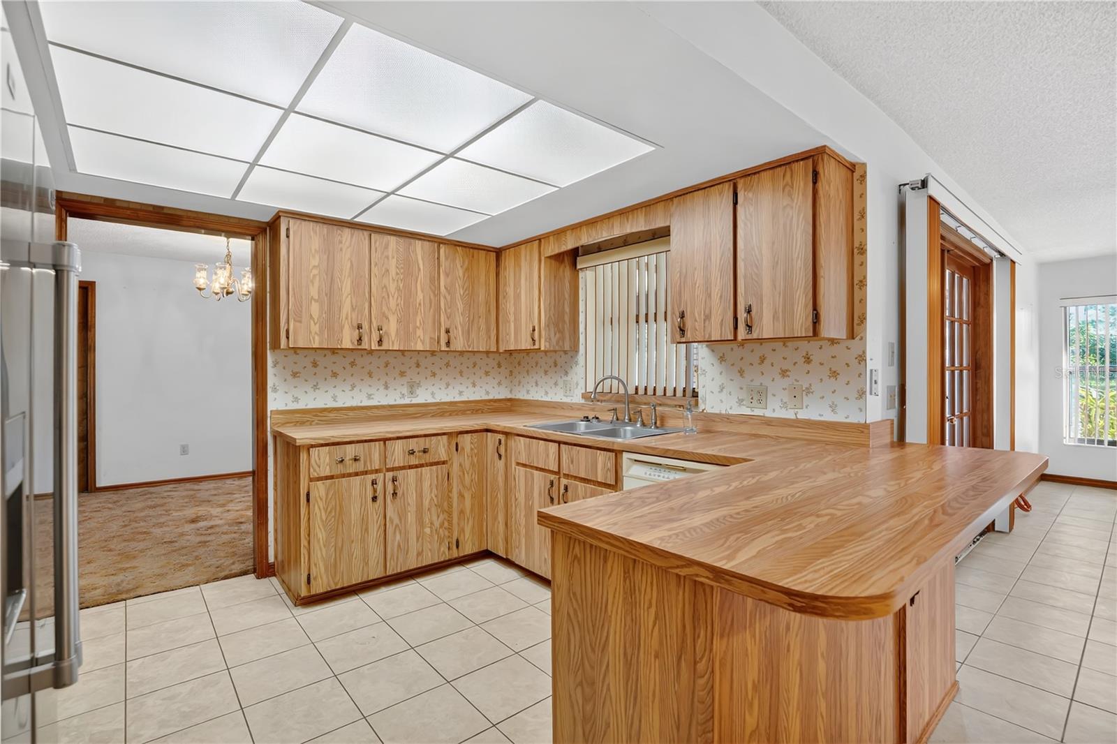 BLUE SPGS 03-18-30 - Residential