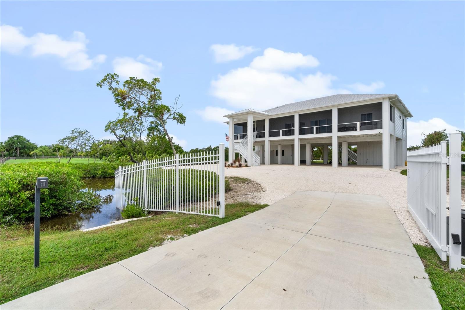 Photo 2 of 42 of 220 HORSESHOE LOOP ROAD house