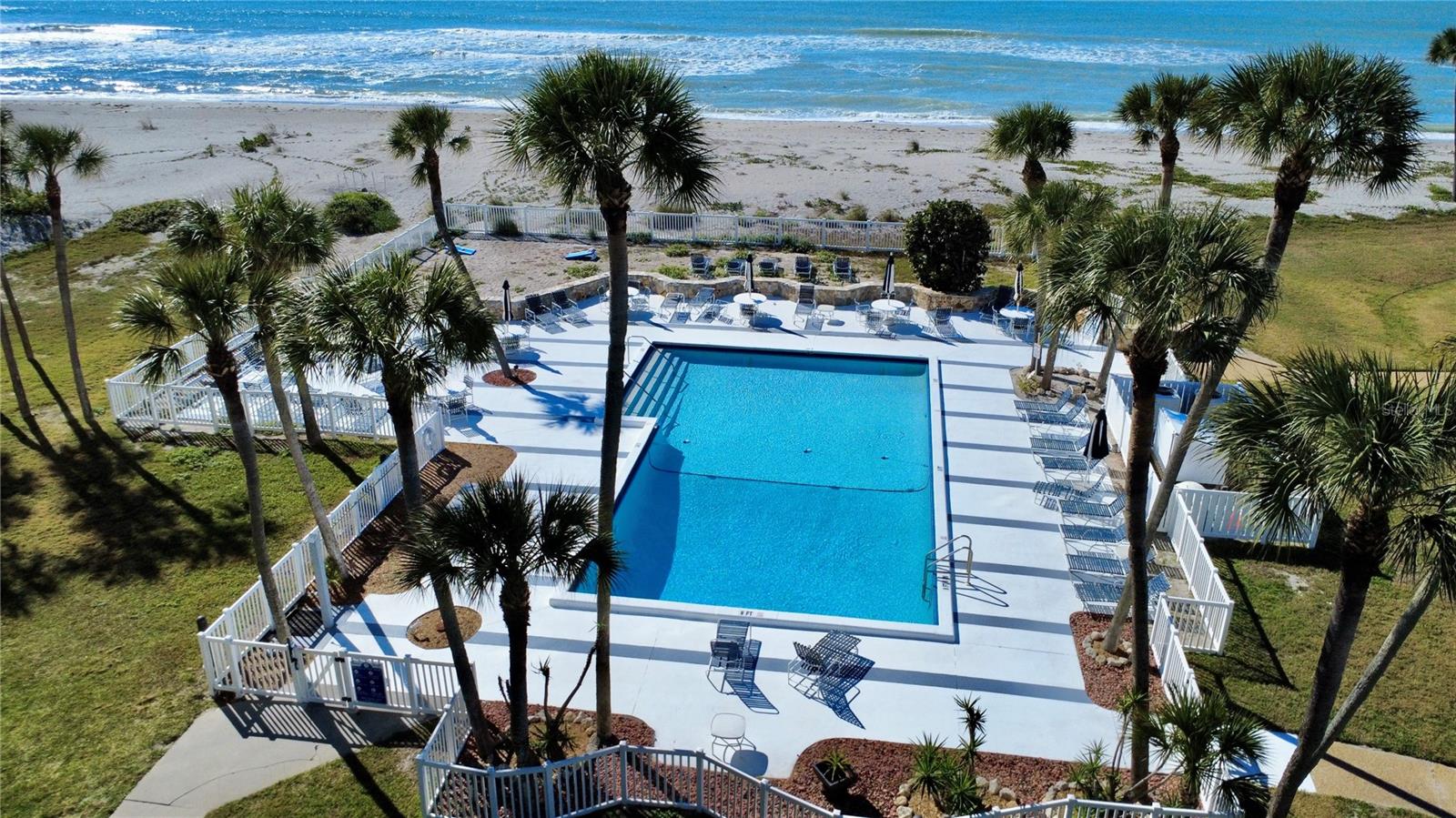 MACARTHUR BEACH - Residential