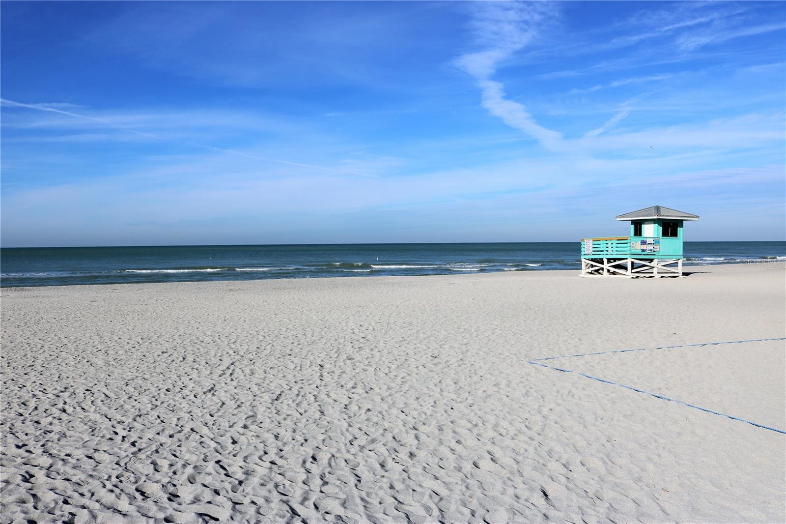 MACARTHUR BEACH - Residential