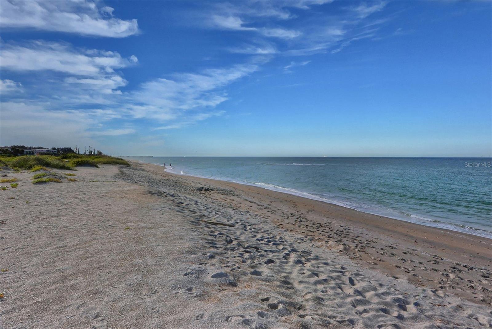 MACARTHUR BEACH - Residential