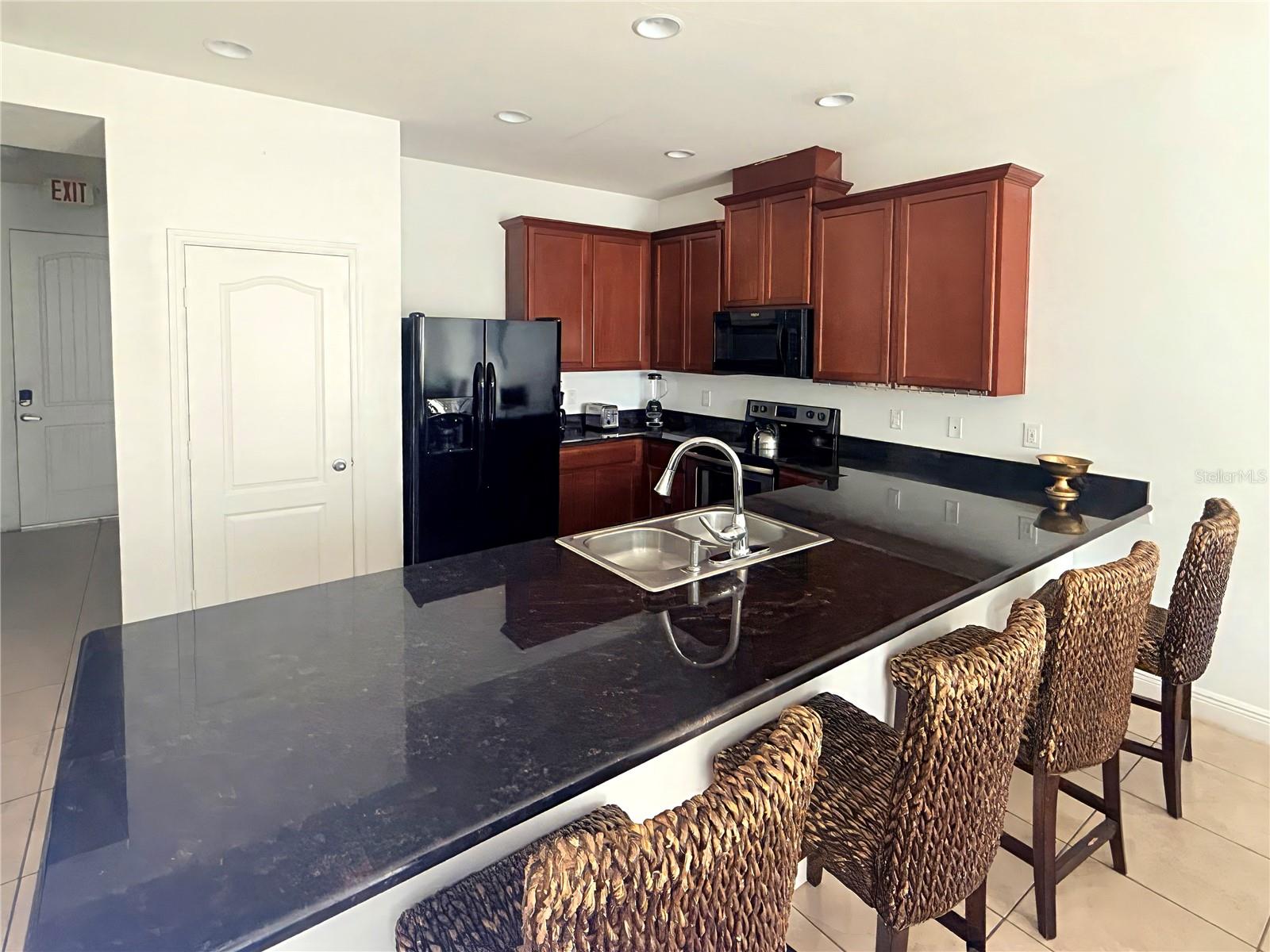 COMPASS BAY UN 3 - Residential Lease