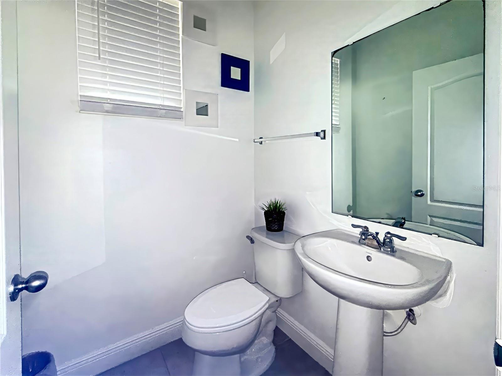 COMPASS BAY UN 3 - Residential Lease