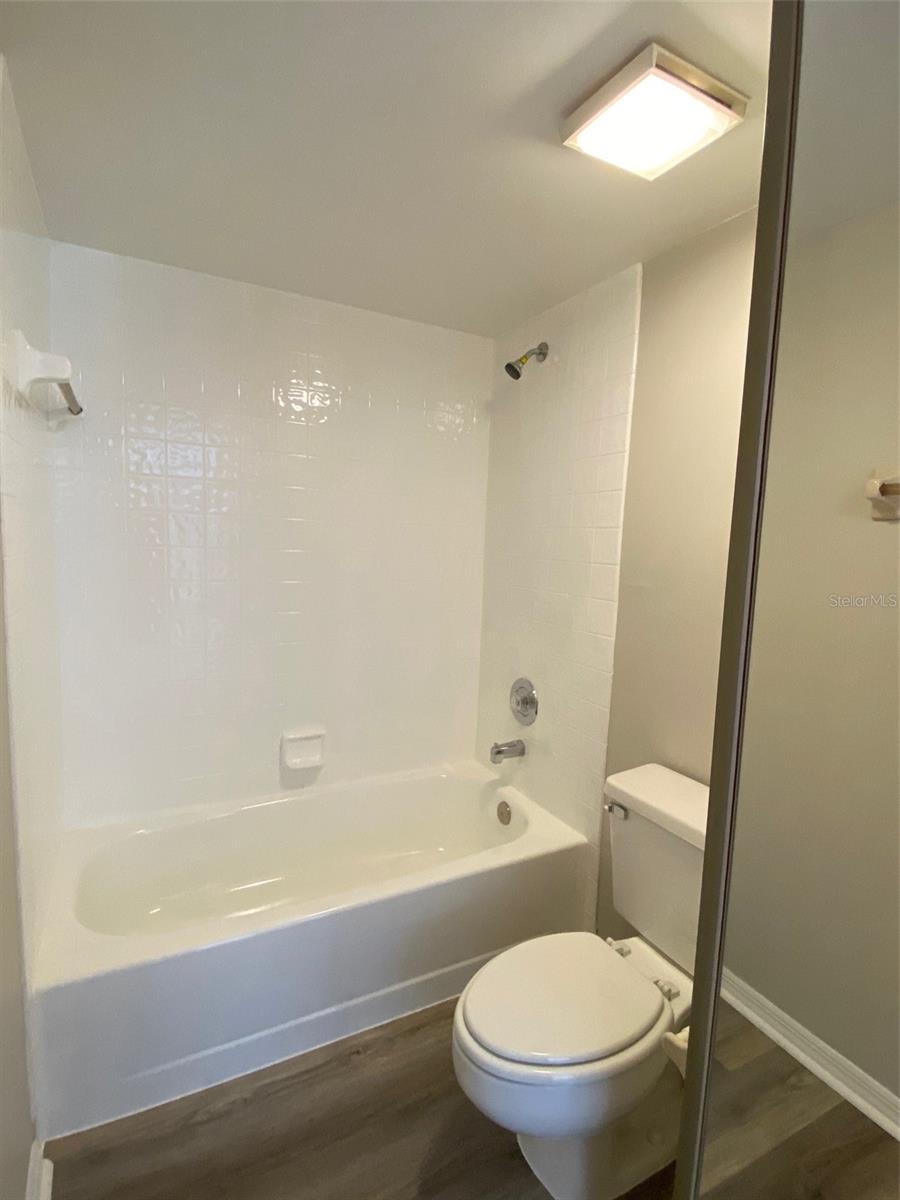 LEESBURG ROYAL OAK ESTATES SUB - Residential