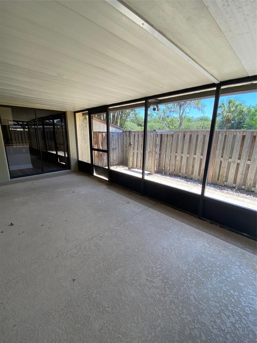 LEESBURG ROYAL OAK ESTATES SUB - Residential