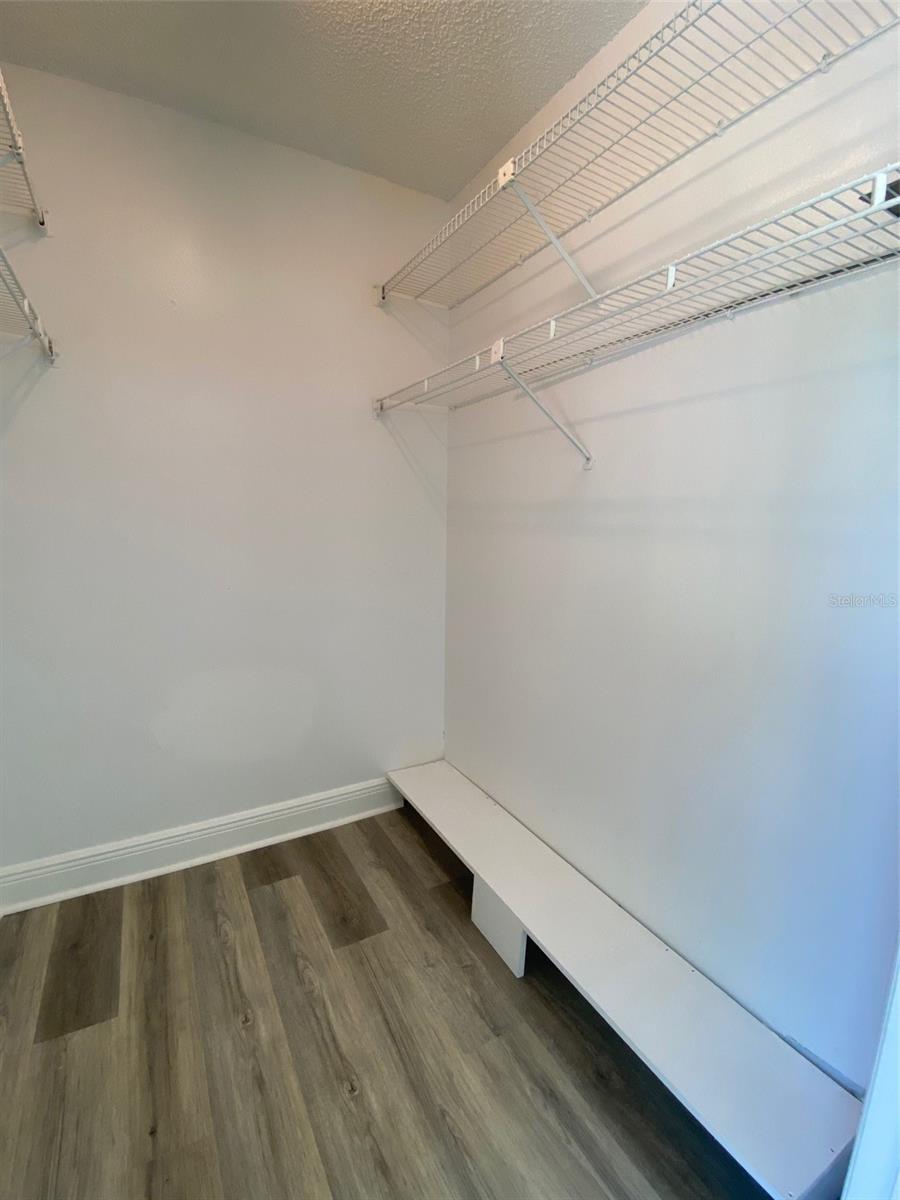 LEESBURG ROYAL OAK ESTATES SUB - Residential