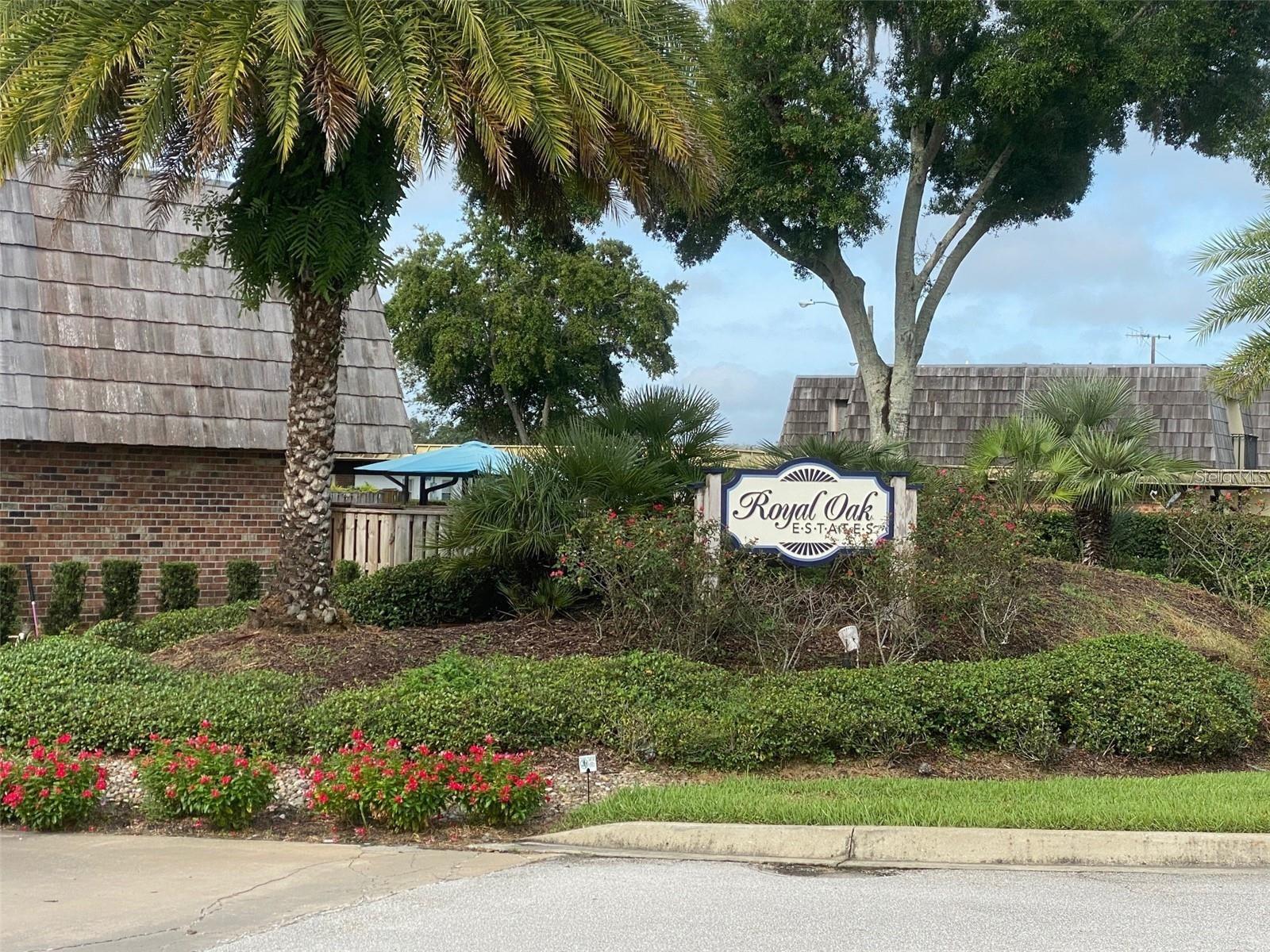 LEESBURG ROYAL OAK ESTATES SUB - Residential