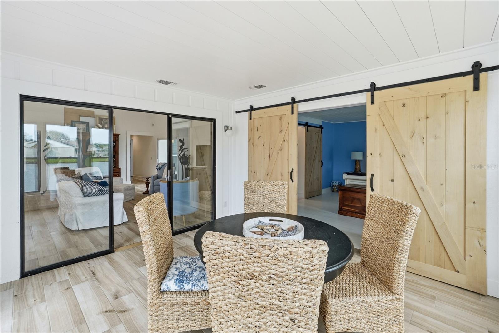 LATRIUM - Residential