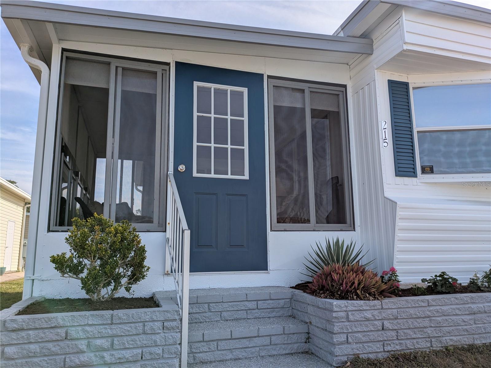 OAKWOOD MANOR - Residential