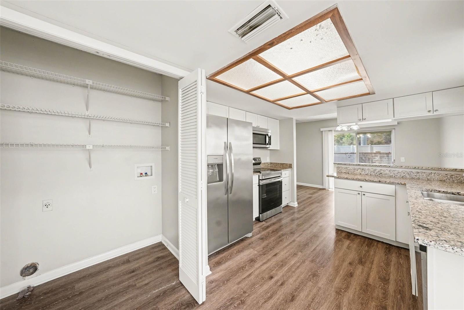 OAKDALE RIVERVIEW ESTATES UNIT - Residential