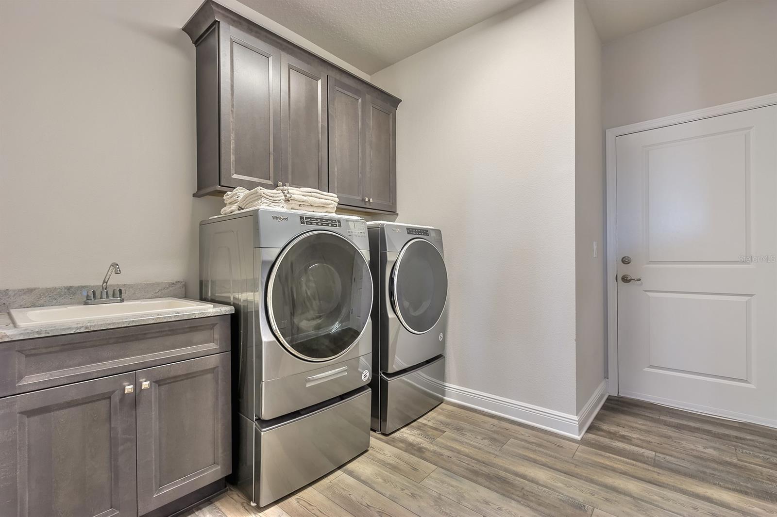 Palms-Ph 1 - Residential