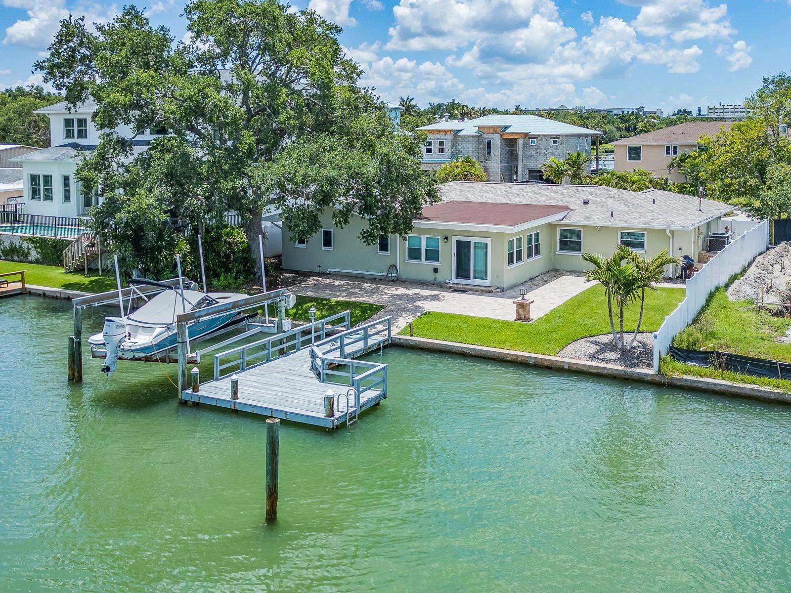 SUNSET BAY - Residential