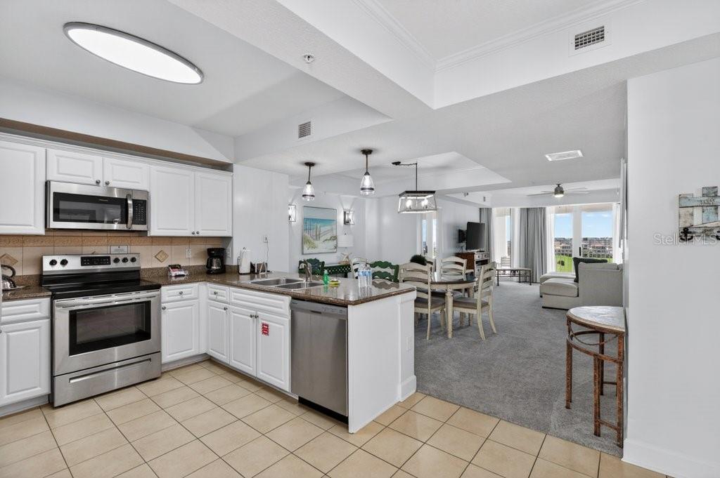 200 OCEAN CREST DRIVE 517