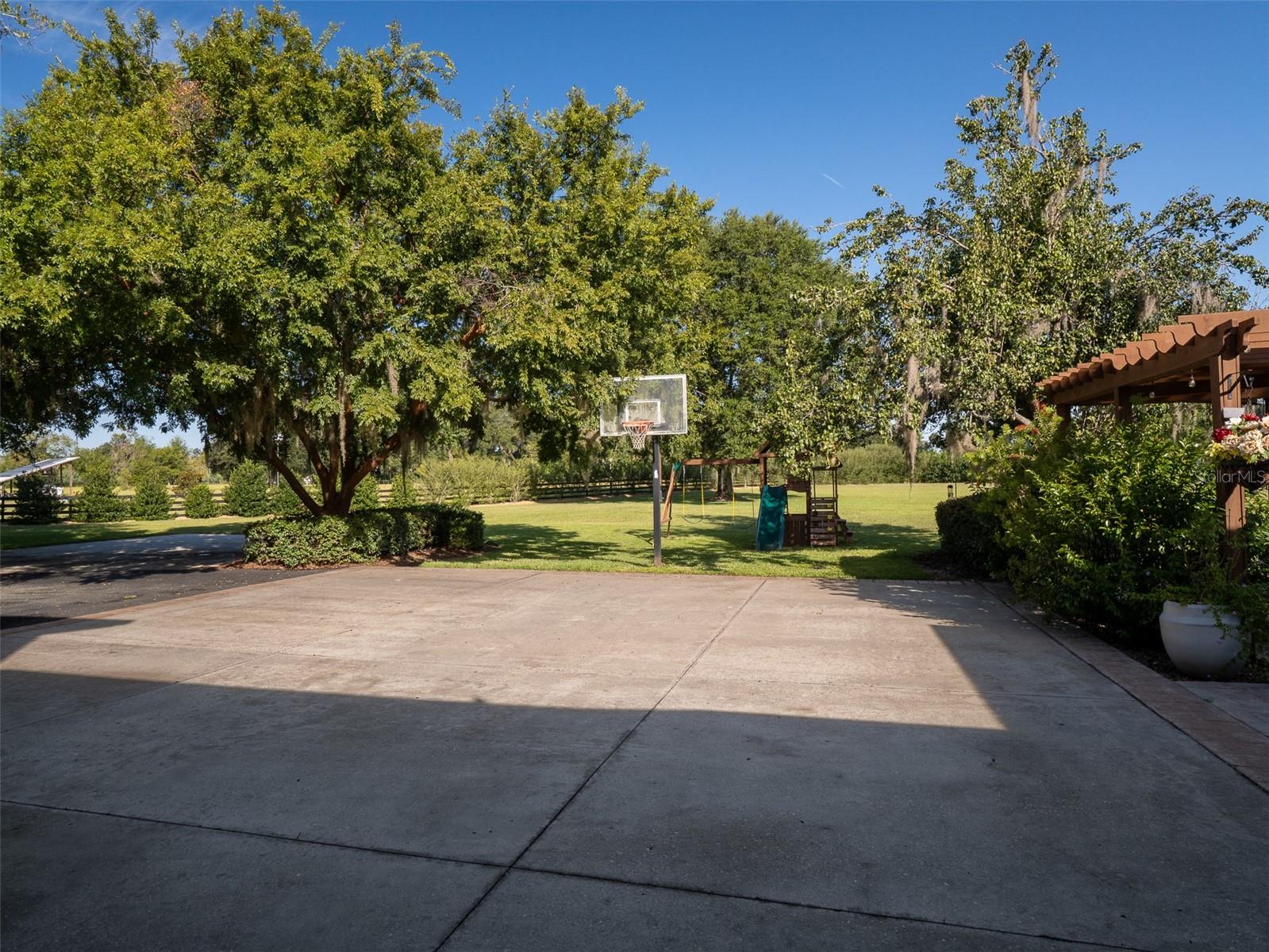 STEEPLECHASE FARMS - Residential