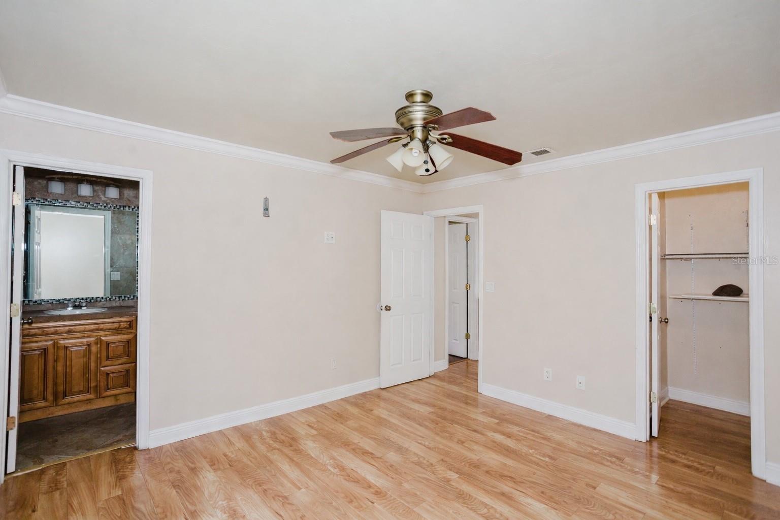 CARRIAGE HOUSE LANE - Residential