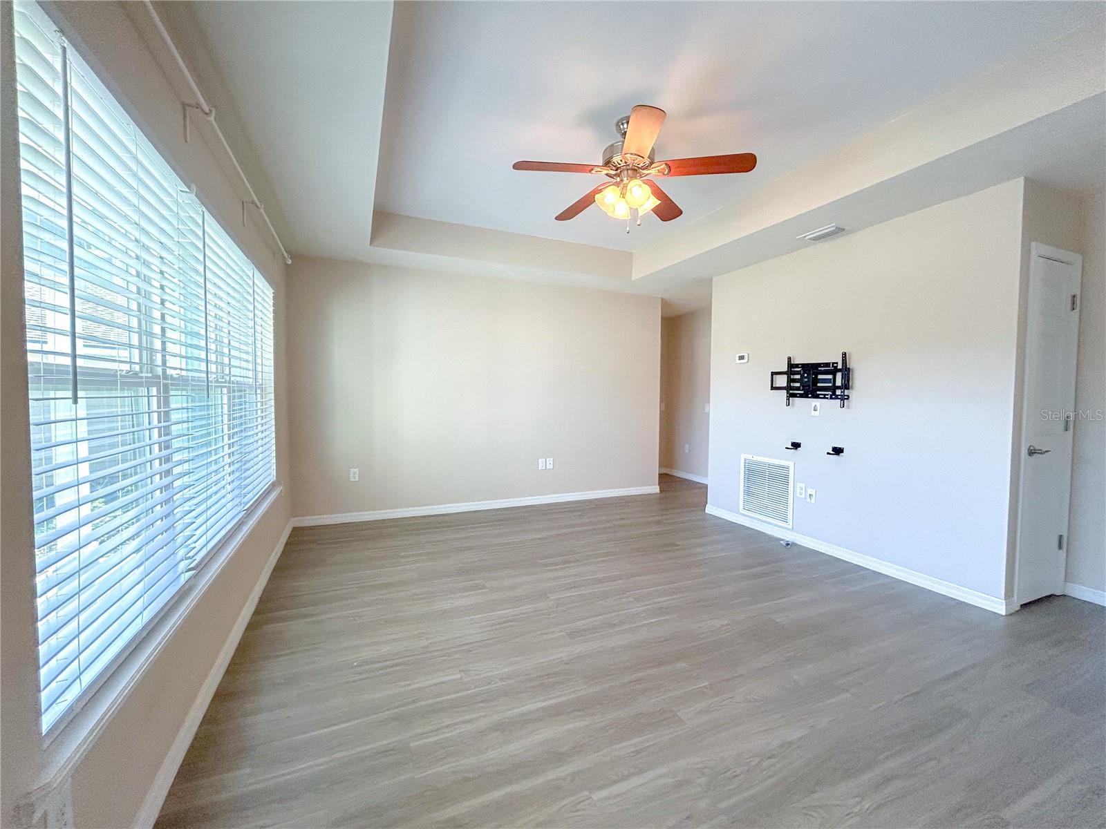 LANAS PLACE - Residential Lease