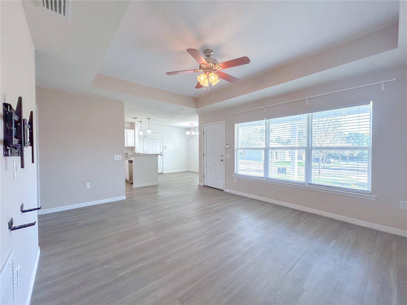 LANAS PLACE - Residential Lease