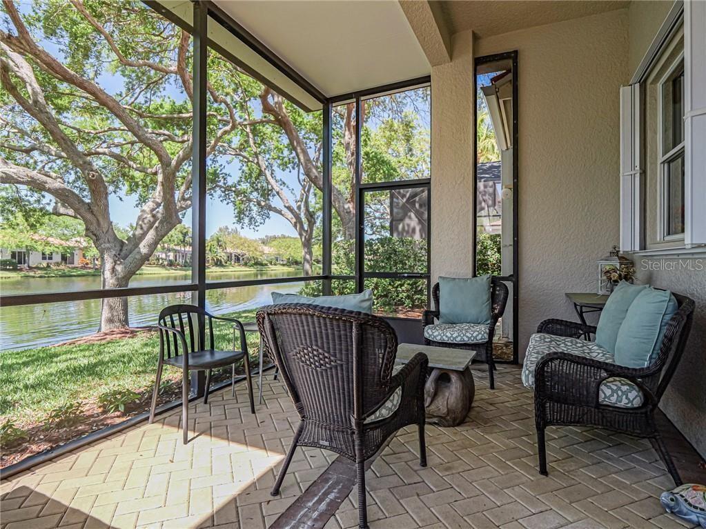 9325 E MAIDEN COURT, VERO BEACH, FL, 32963/$650,000 4 9325 E MAIDEN COURT