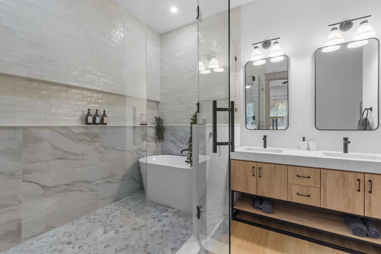 EAST TAMPA BLOCKS 1 TO 40 - Residential Lease