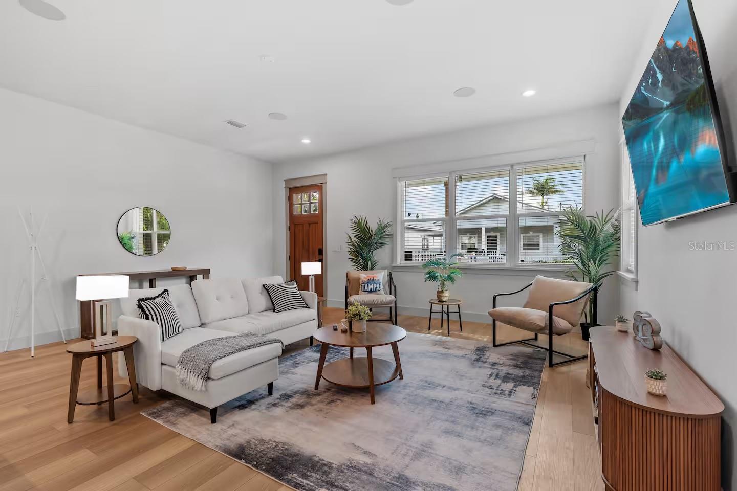 EAST TAMPA BLOCKS 1 TO 40 - Residential Lease