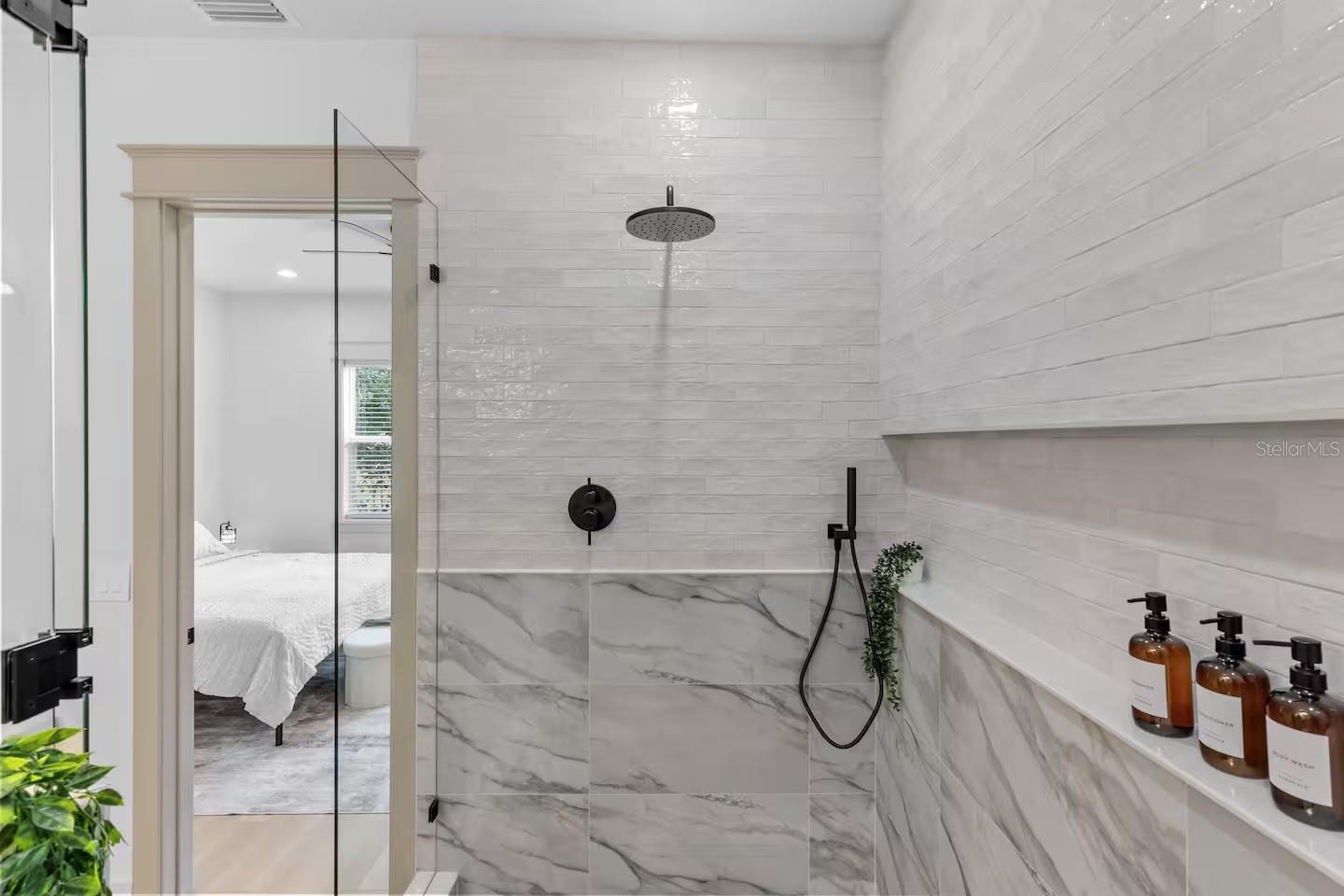 EAST TAMPA BLOCKS 1 TO 40 - Residential Lease